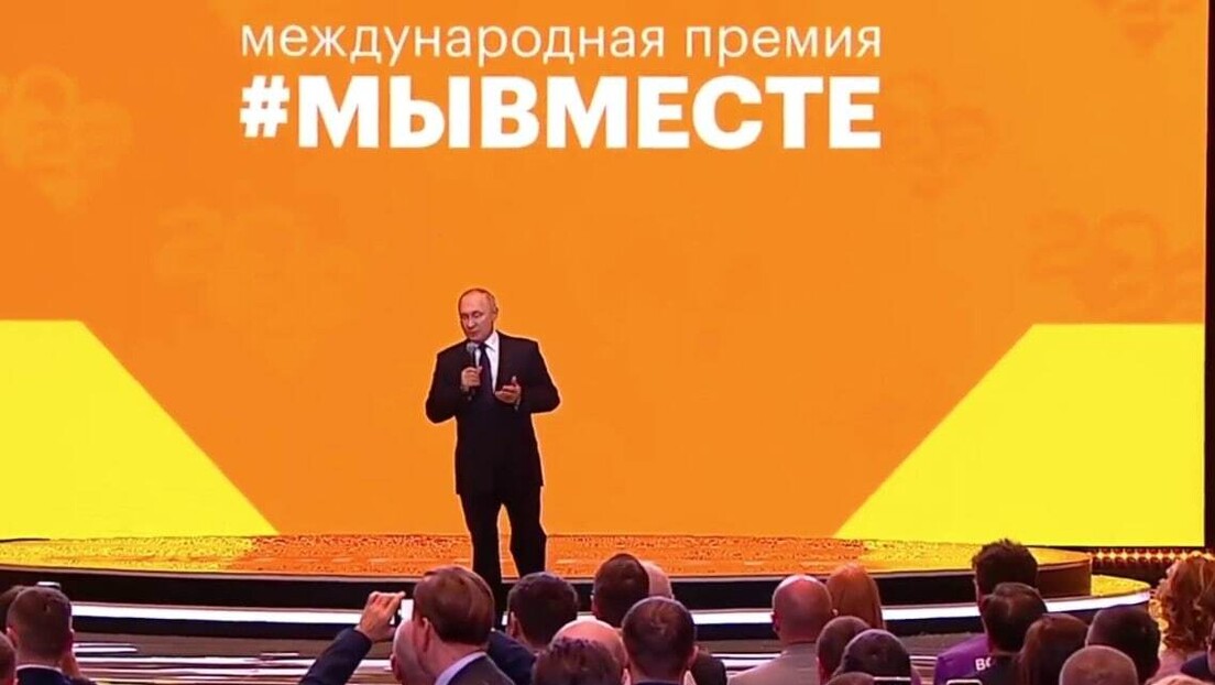 Putin:  Dobrovoljci su naš nacionalni identitet (VIDEO)