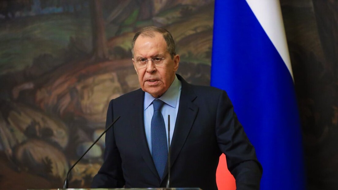 Lavrov: Zapad ne okleva da stavi ruku na prirodne resurse tuđe zemlje