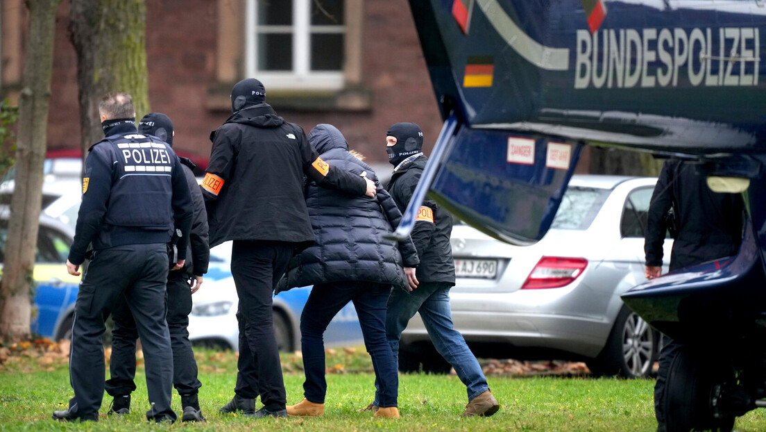 Немачки посланик: Власти хапсиле десничаре како би скренуле пажњу са кризе