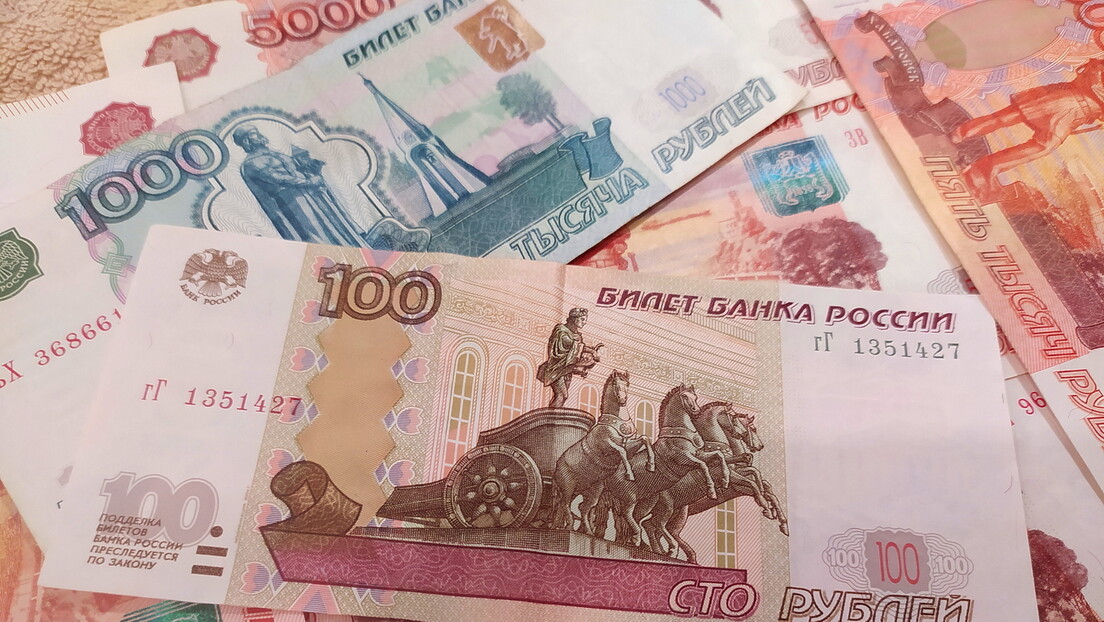 Буџетски суфицит Русије у новембру повећан четири пута