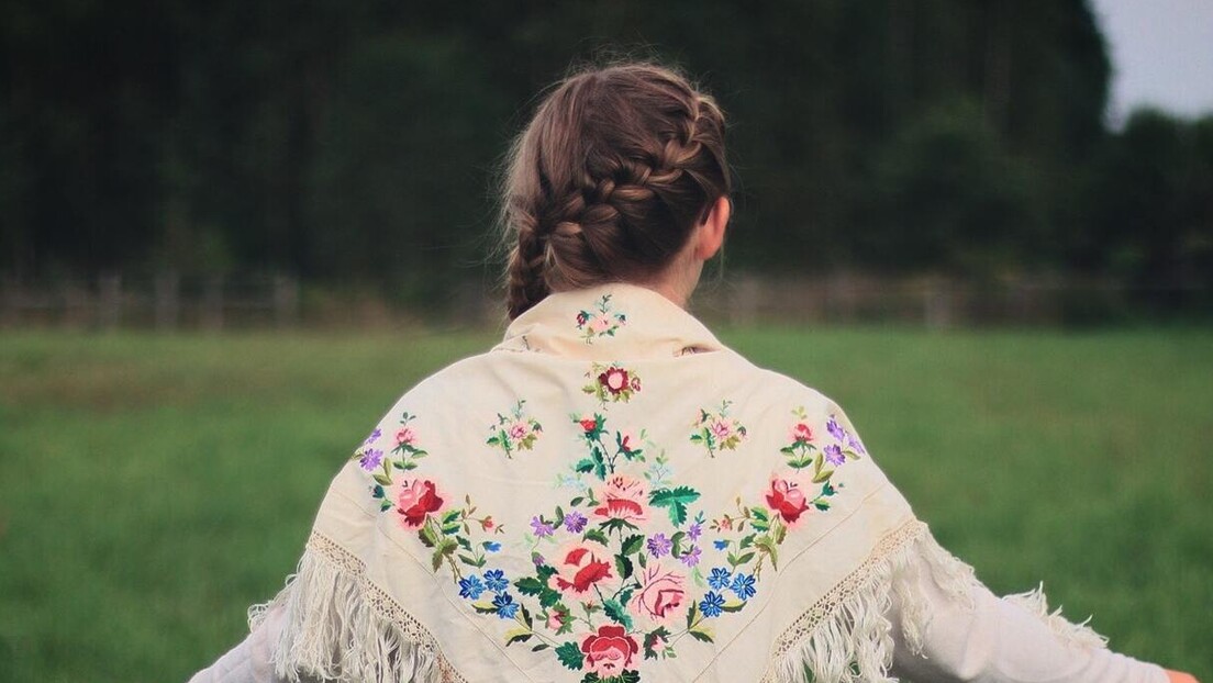 Традиционална руска плетеница: некада знак верности и части, а данас велики тренд