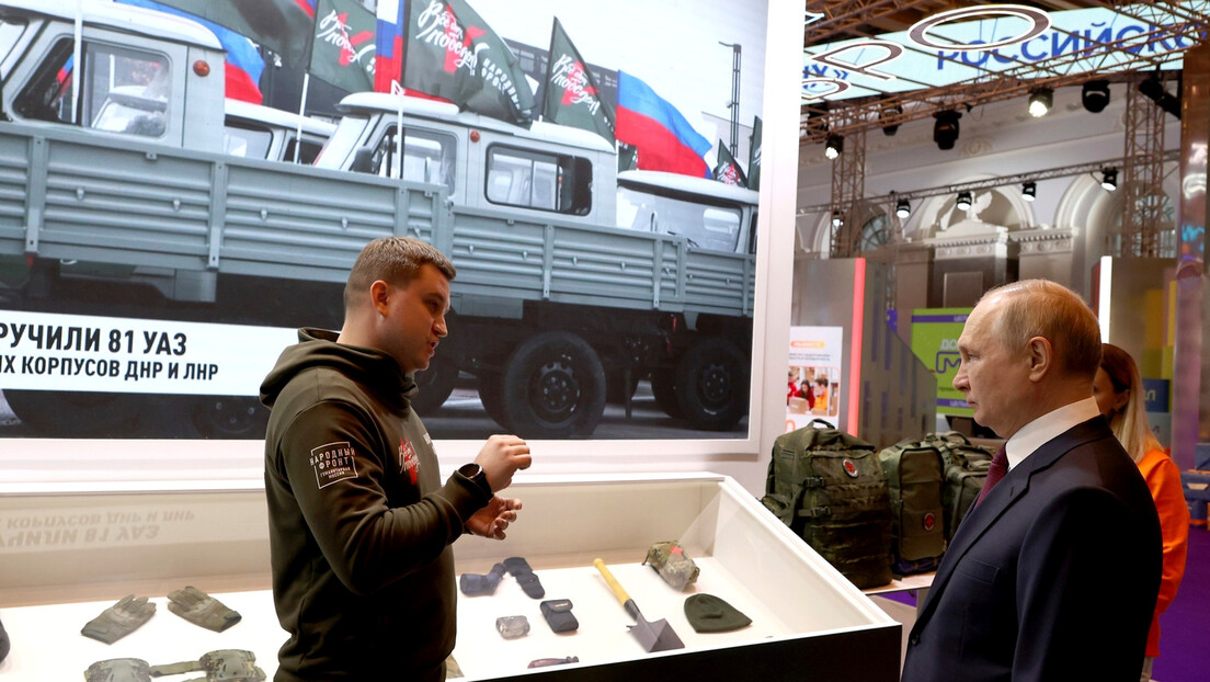 Путин: Обезбедити планирано наоружање за руску војску