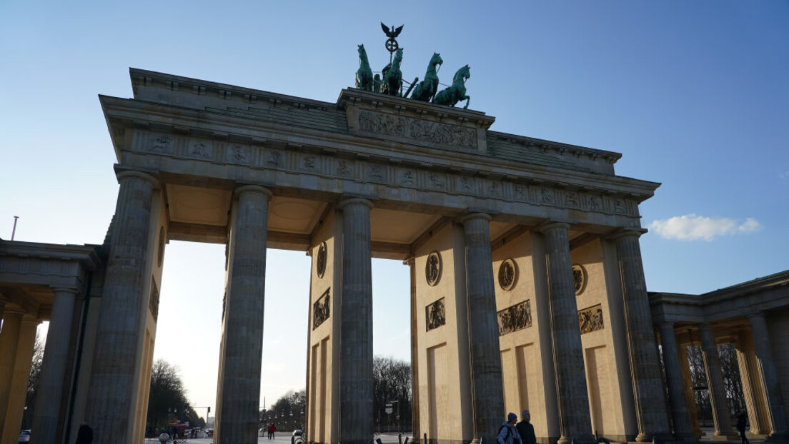 Потпредседник Бундестага: Због политике владе постајемо дисфункционална држава