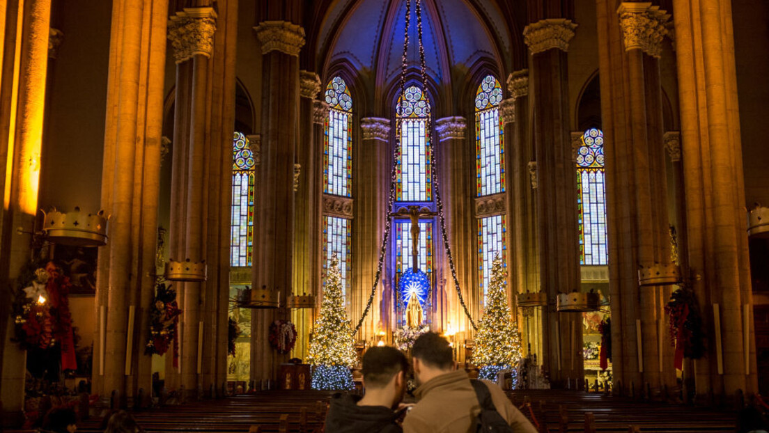 "Шпигл": Празне цркве за Божић