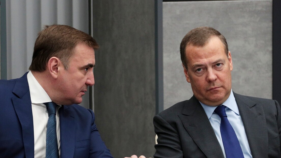 Медведев: Издајнике не треба пустити назад у земљу