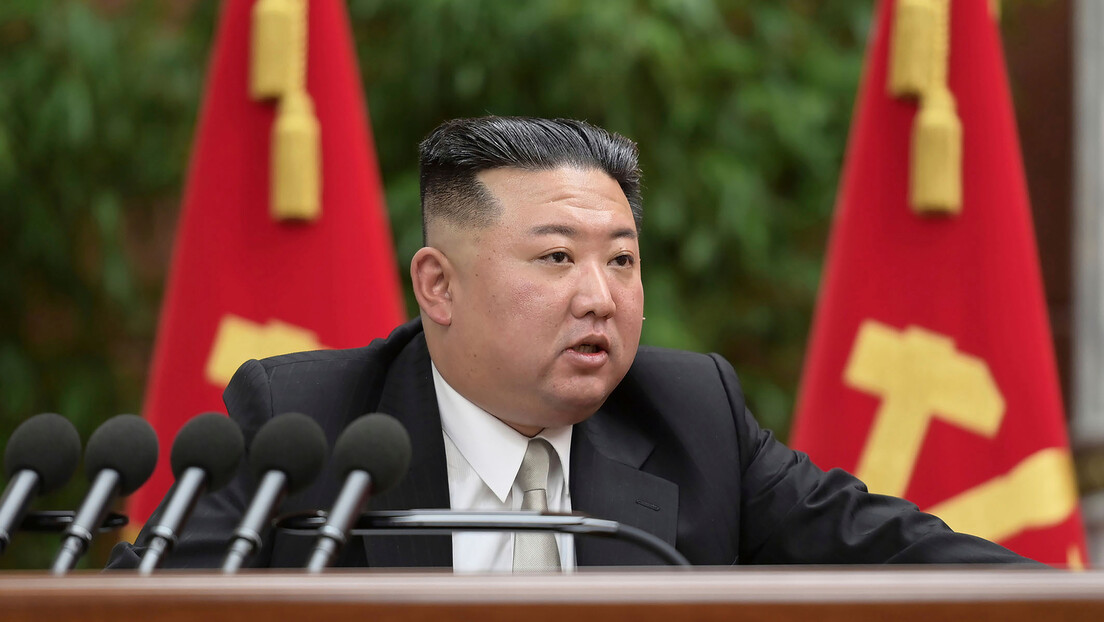 Ким Џонг Ун: Наставак војног јачања у 2023