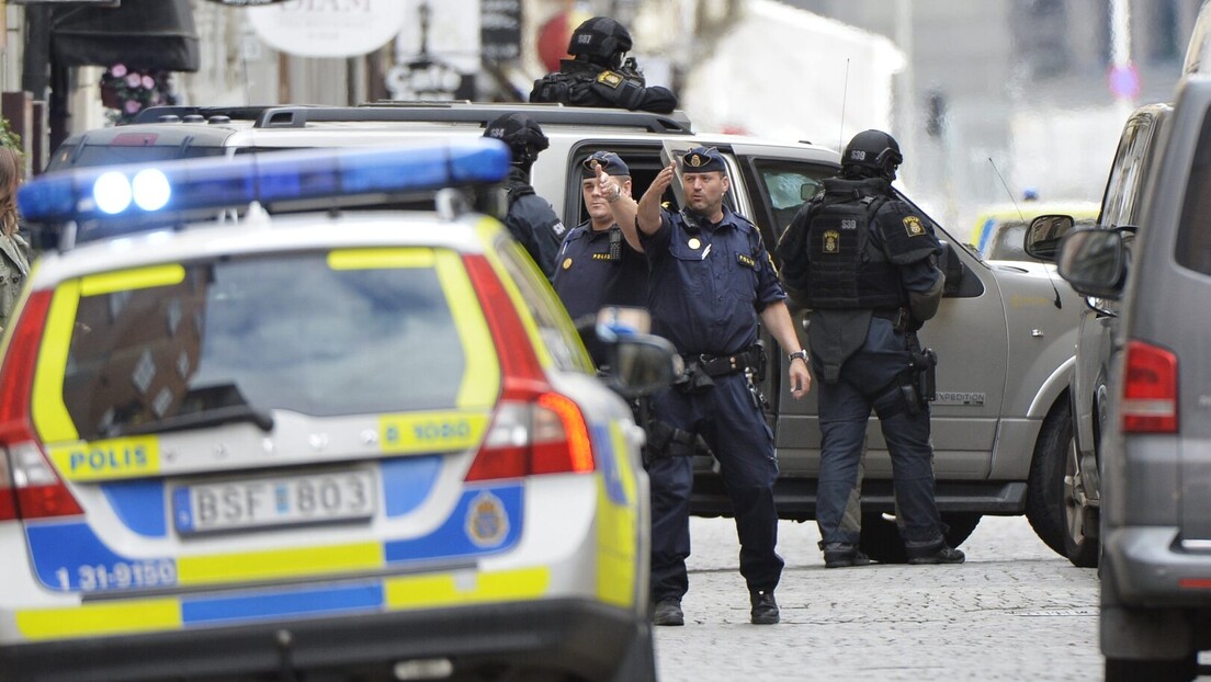 Шведски малолетници дижу Стокхолм у ваздух: "Систем није створен за толики број деце злочинаца"