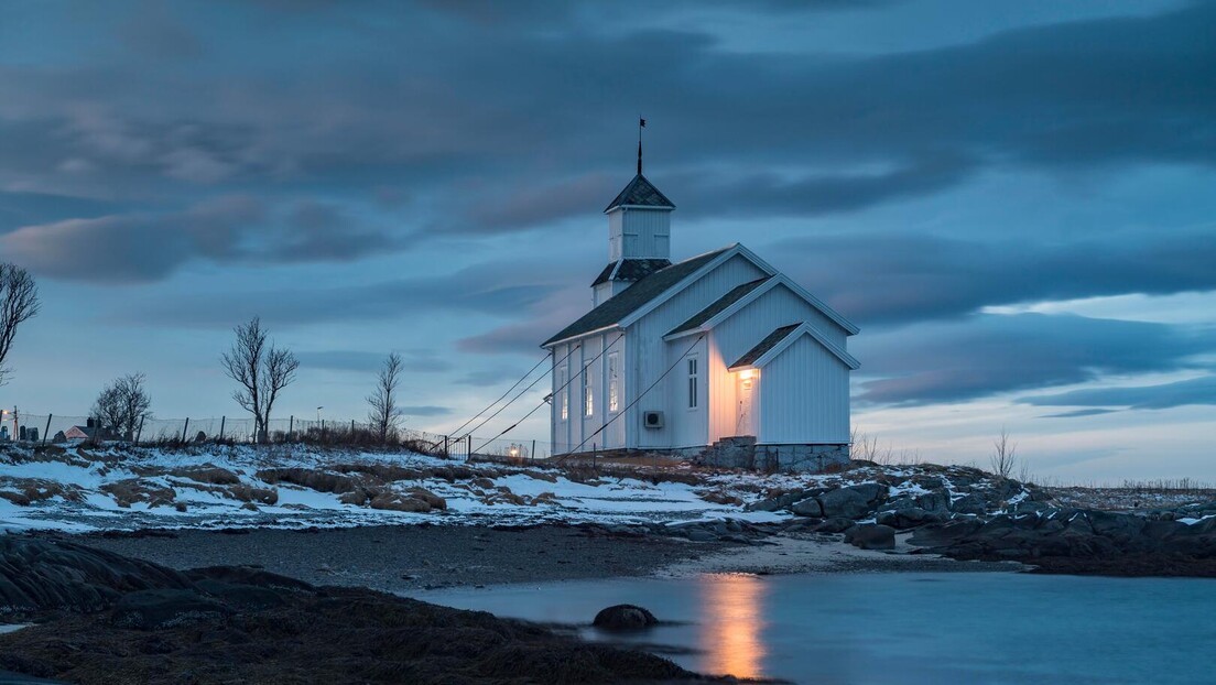 Ледена зима у Норвешкој: Цркве затварају врата, не могу да плате рачуне за струју и грејање