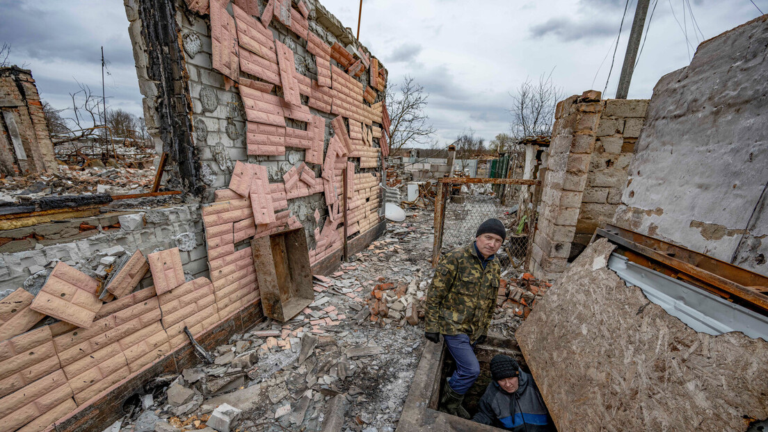 Украјинци бацали фосфорне бомбе на Соледар?