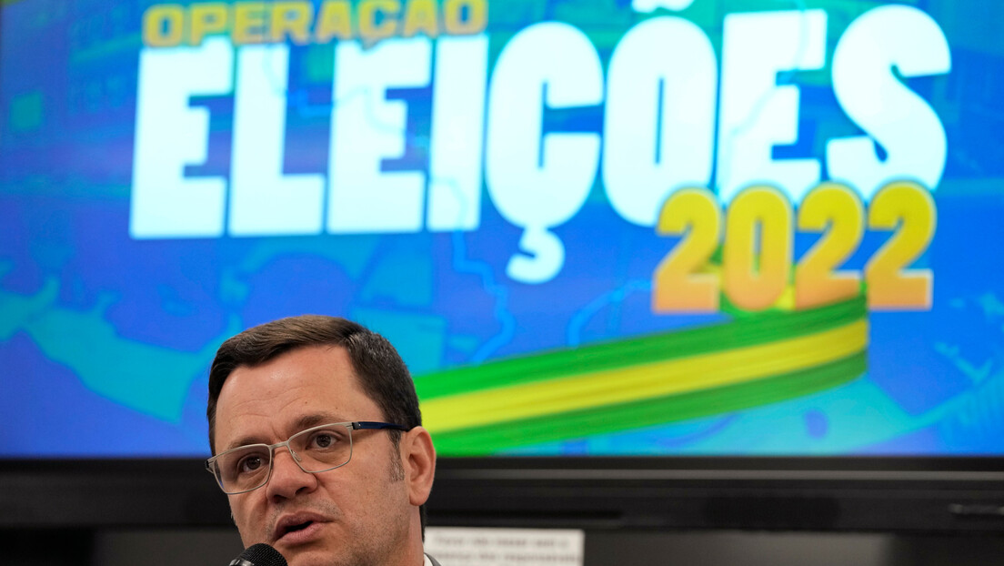 Бразил: Упапшен бивши Болсонаров министар