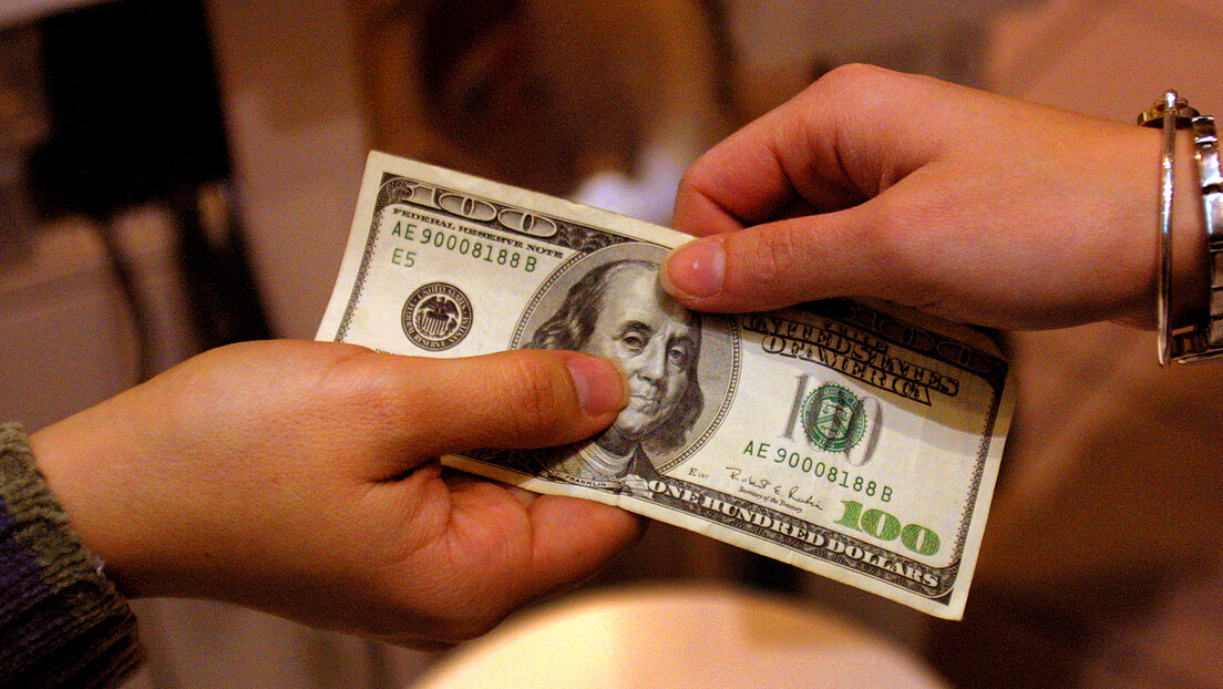САД уводе ванредне мере: Немају новца да отплате дугове