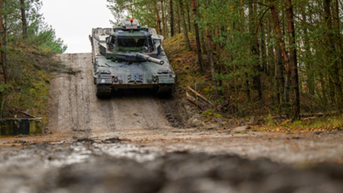 Сатерани у ћошак: Немачка условила слање тенкова, САД траже начин да се извуку