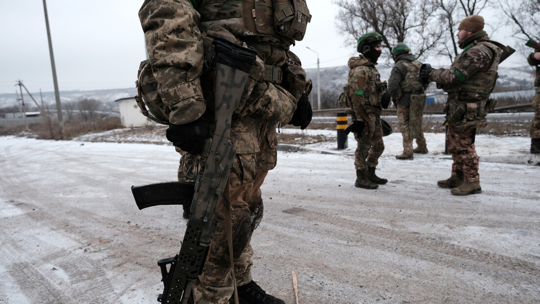 Америка позива Украјину да се не "фиксира" на одбрану кључног града