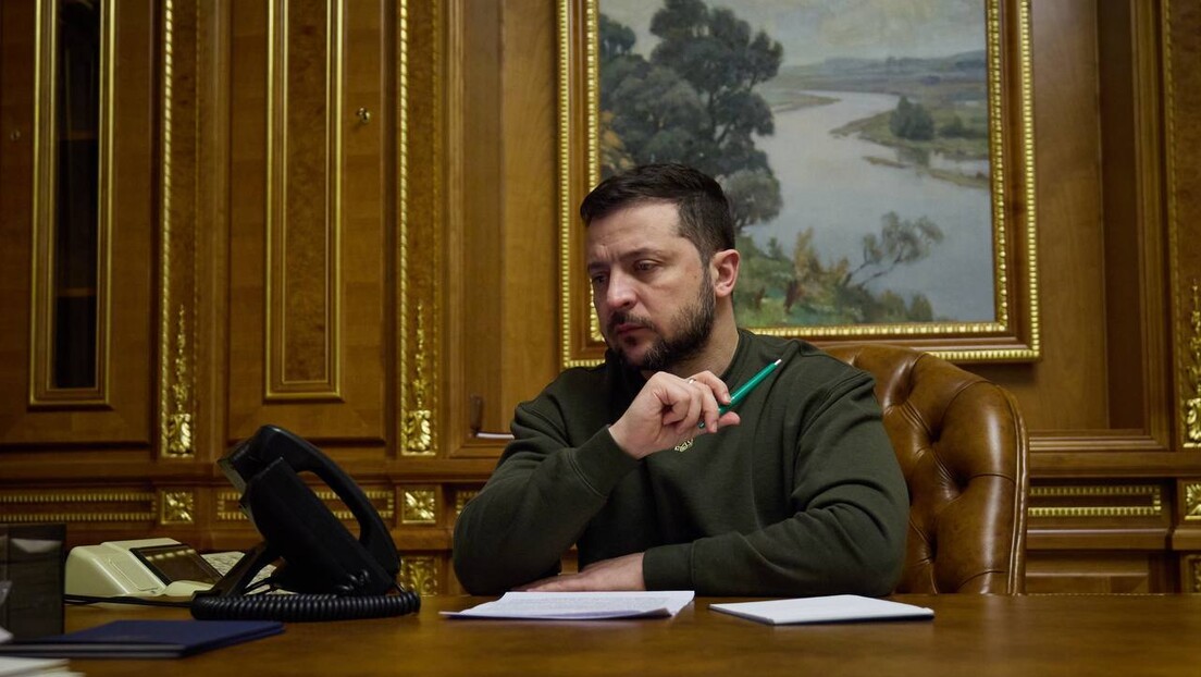 Медведев: Пацијент у зеленој мајици неће издржати ни дан без Запада