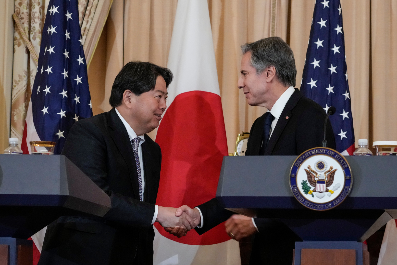 Japanski ministar spoljnih poslova Jošimas Hajaši i američki državni sekretar Entoni Blinken