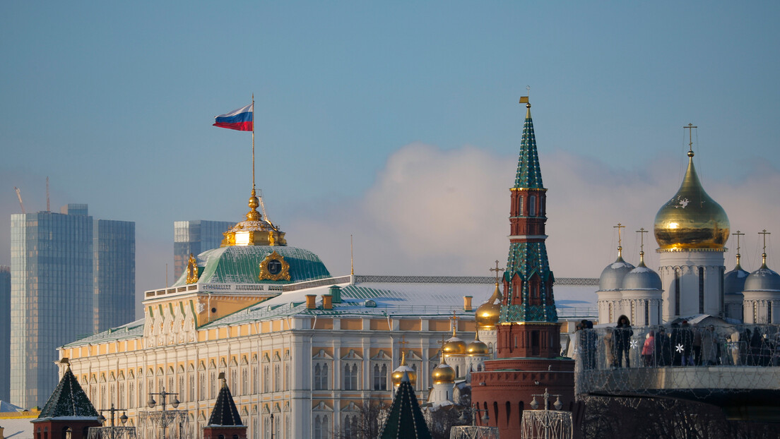 Русија: Незаконите санкције САД неће довести нашу економију до распада