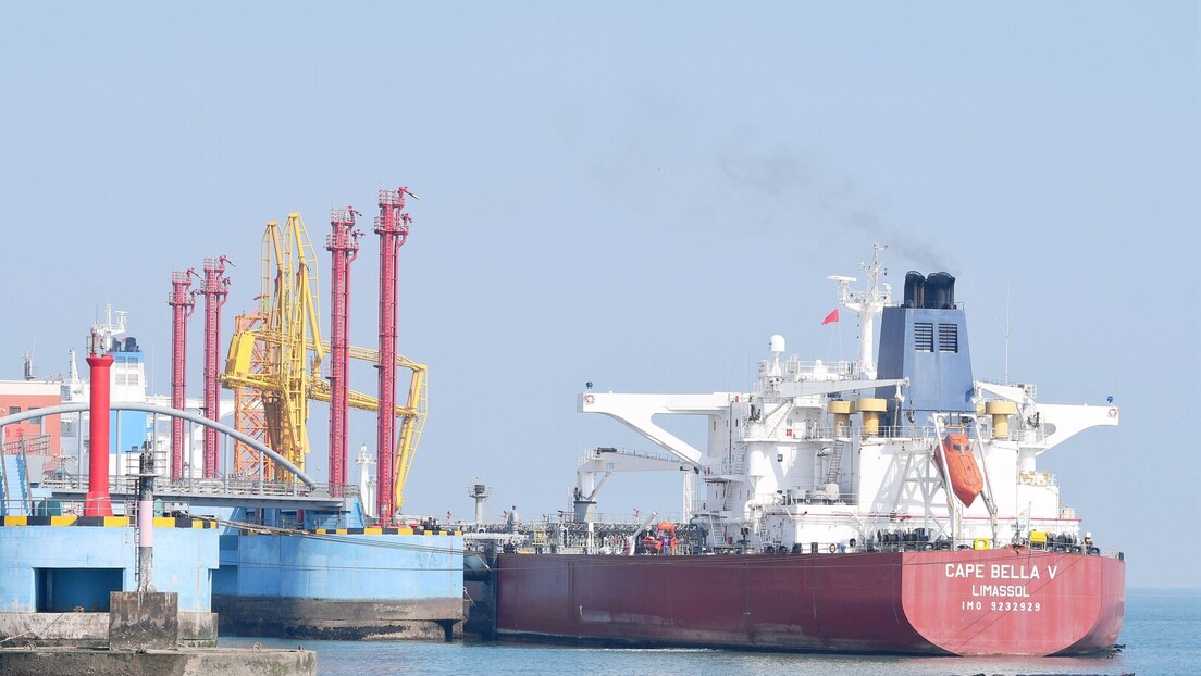 Санкције Запада на руску нафту не функционишу, Москва добила неочекивану подршку ЕУ танкера