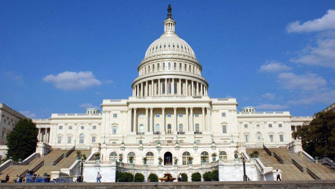 Američki kongresmeni rezolucijom traže da Vašington prekine naoružavanje Kijeva