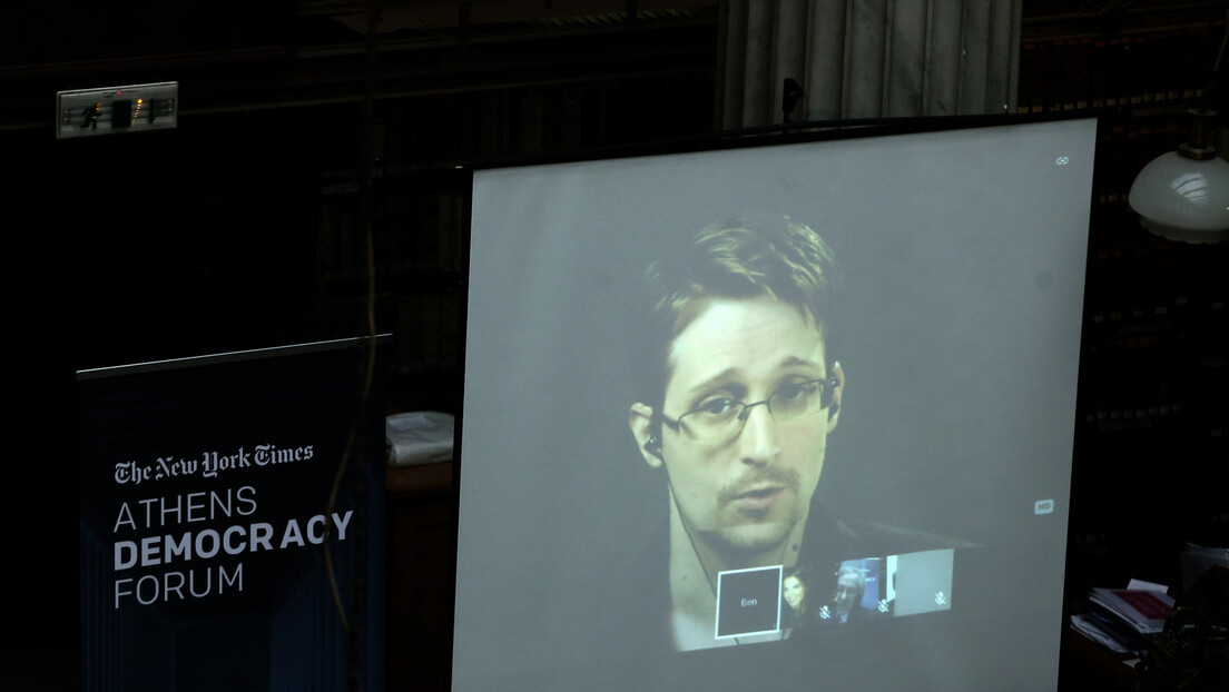 Сноуден: Прича о ванземаљцима је глупост, скретање пажње са скандала са Северног тока