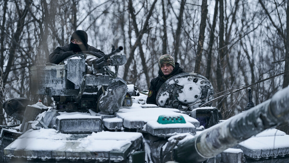 Запад остаје без муниције: Обучаваће Украјинце да мање користе артиљерију