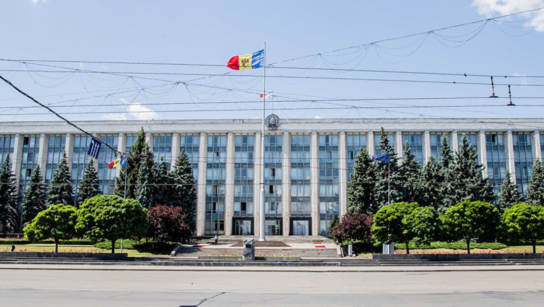 Изгласана нова влада у Молдавији уз повике: "Срамота"