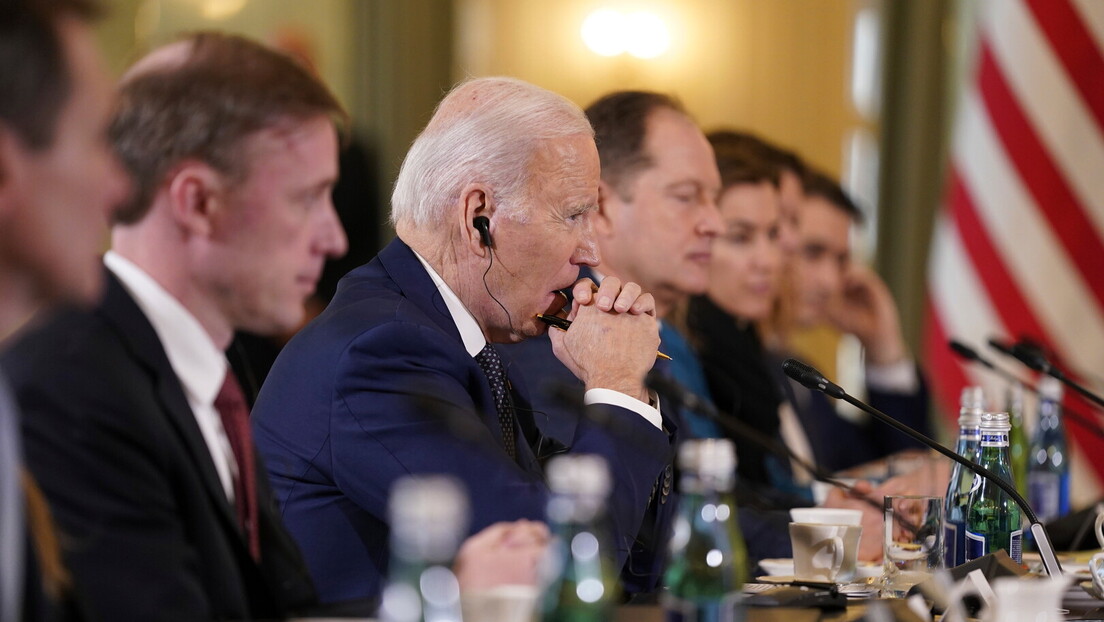 Бајден "одморио очи" током самита у Пољској (ВИДЕО)