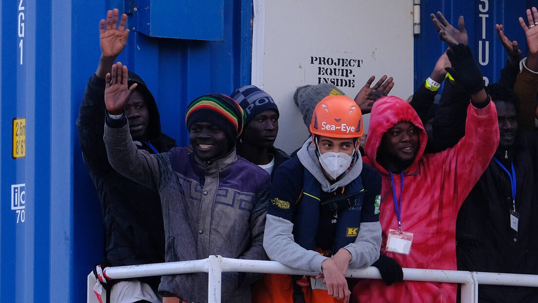 Италија ограничава број чамаца за спасавање миграната