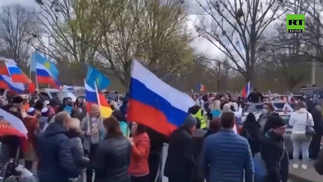 Nemci već drugu nedelju na protestima podrške Rusiji (VIDEO)
