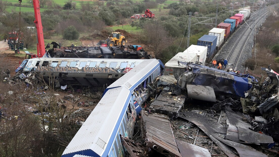 Велика несрећа у Грчкој: У судару возова погинуло најмање 40 особа, већином деца и студенти (ВИДЕО)