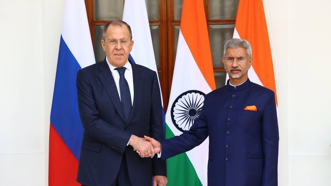 Лавров: Русија и Индија уједињене против уцењивања суверених држава