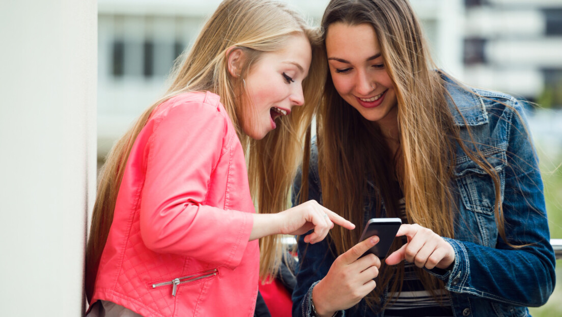 Шта тинејџери мисле да би родитељи требало да знају о мобилним телефонима