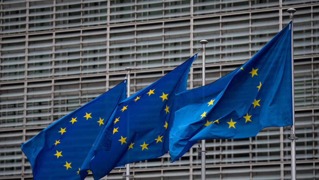 Montgomeri: EU da prestane da vodi glupe dijaloge i primeni prethodne sporazume