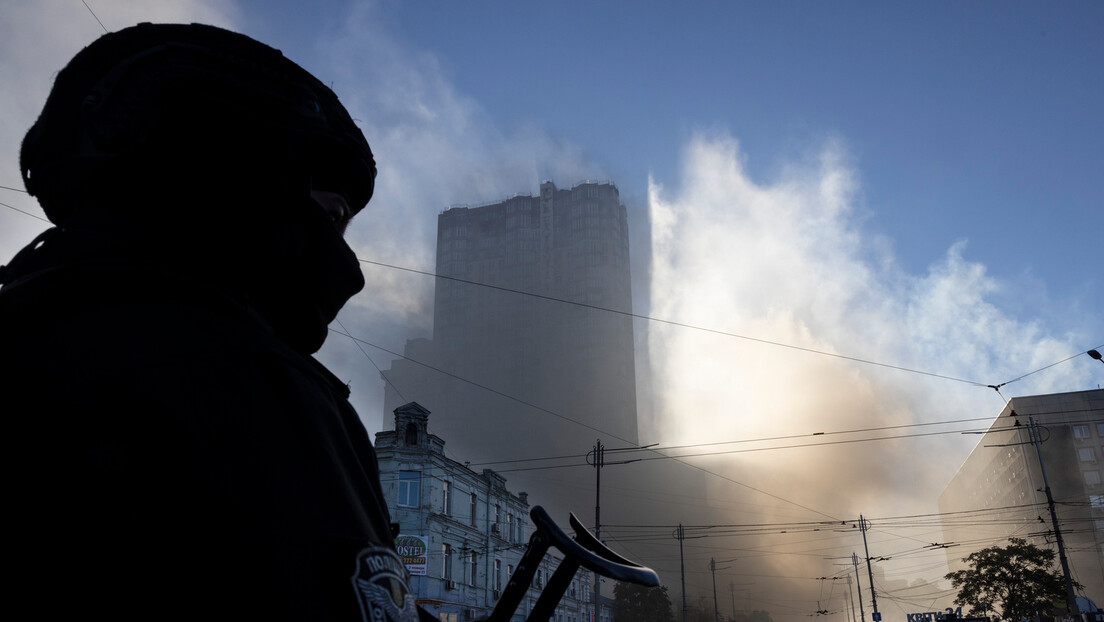 Eksplozije širom Ukrajine: Gori najveća elektrana u Kijevu