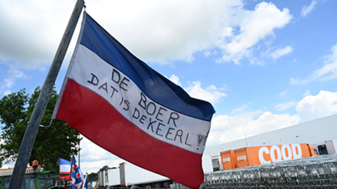 Holandski farmeri zauzeli Hag: Ubijate nas vašom "zelenom" agendom, to neće proći