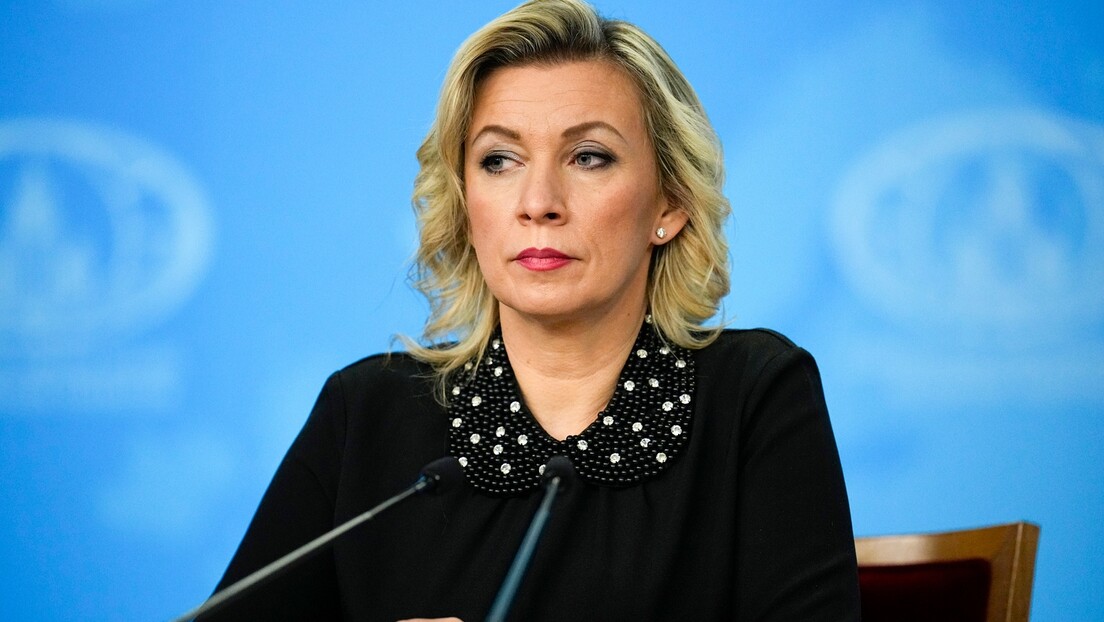 Захарова одговорила Басти: Изјасните се против притисака на Србију