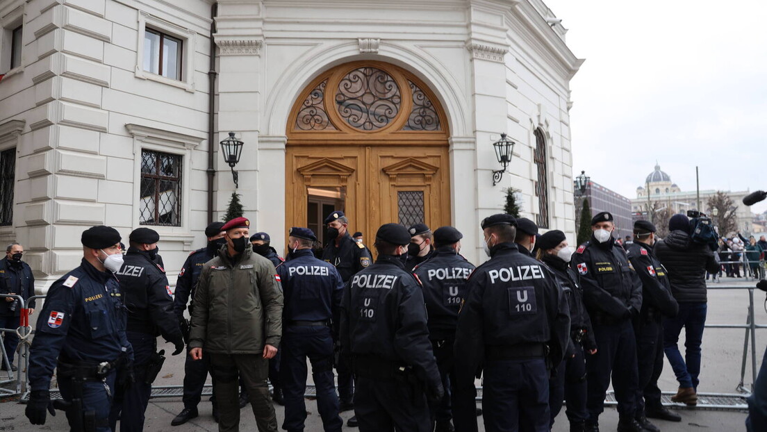 Беч: Полиција појачала патроле, могућ исламистички напад