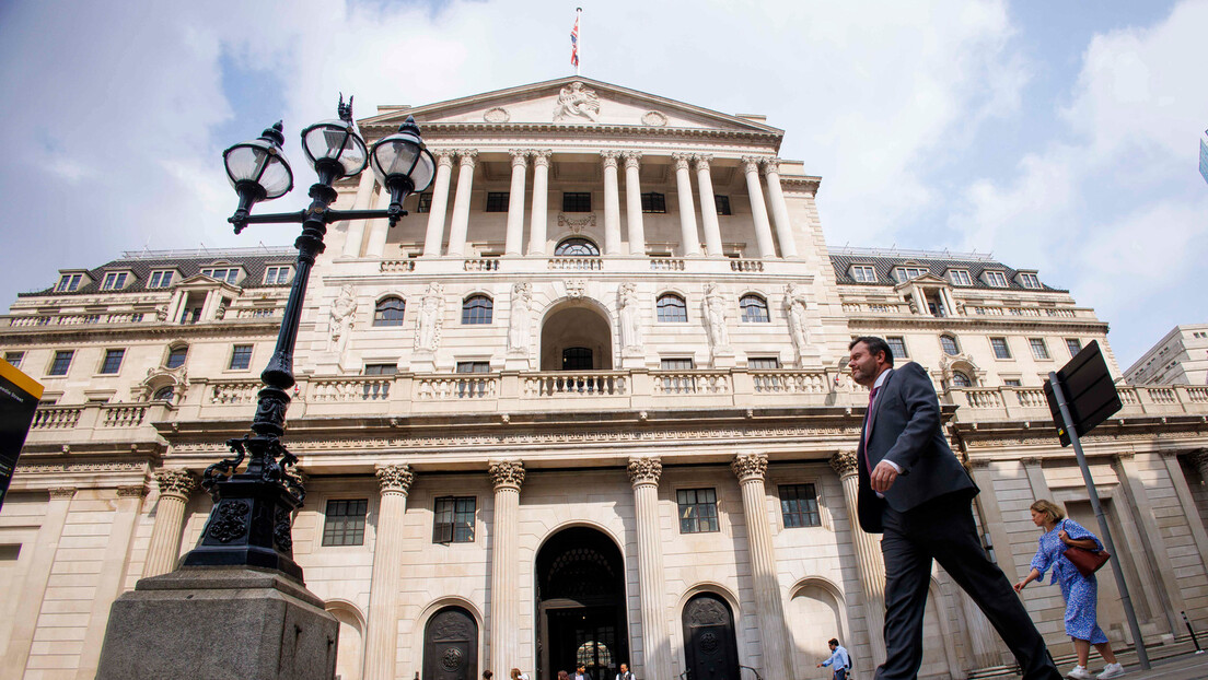 "Банка Енглеске" почела хитне разговоре због продубљивања кризе у "Креди Свису"