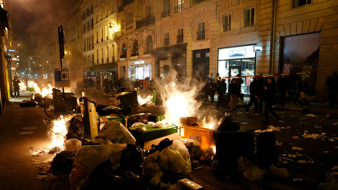 Протести у  Француској: Демонстранти упали у тржни центар (ВИДЕО)