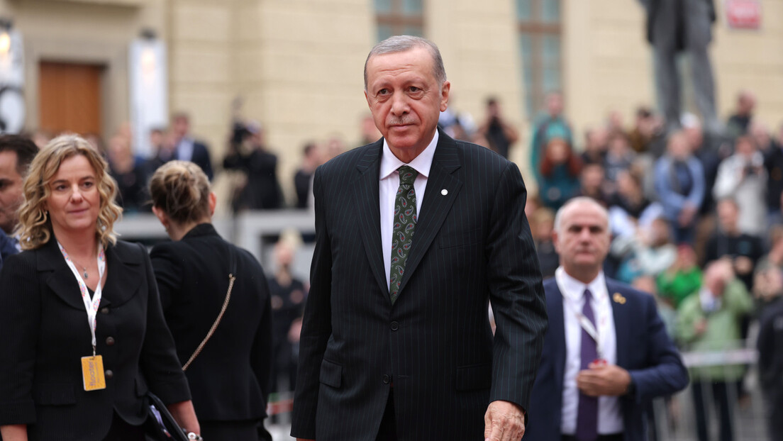 Erdogan zvanično podneo zahtev za ponovnu kandidaturu za predsednika