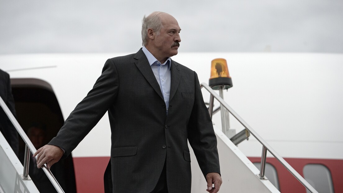 Лукашенко упозорава: Ако пошаљете осиромашени уранијум, добићете онај обогаћени (ВИДЕО)