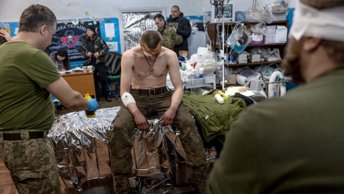 Скот Ритер: Украјина ће изгубити стотине хиљада војника због одлуке САД