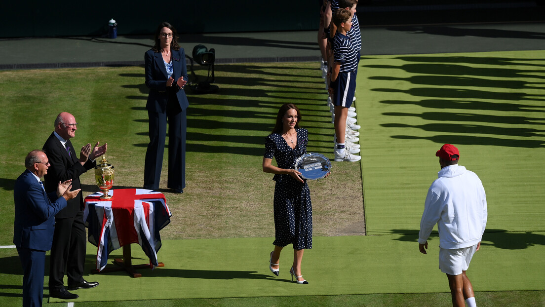 Неће се кршити традиција, принцеза од Велса ће одликовати руске тенисере уколико освоје Вимблдон