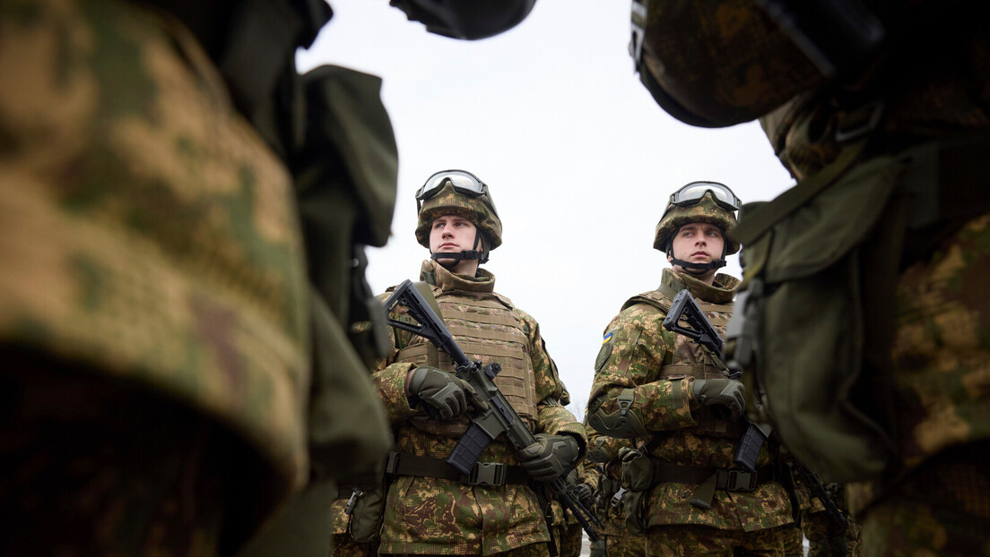 Šalju otpatke u Kijev, a sebi kupuju novo oružje: Estonija manipulisala ratnim poklonom