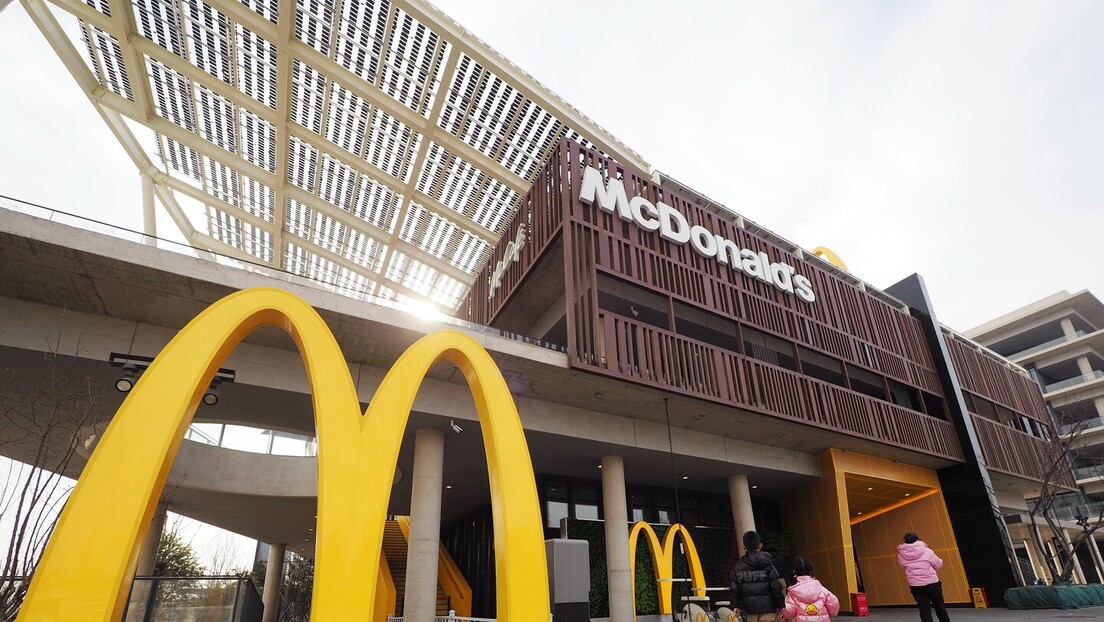 "Мекдоналдс" привремено затвара канцеларије у САД, најављена отпуштања
