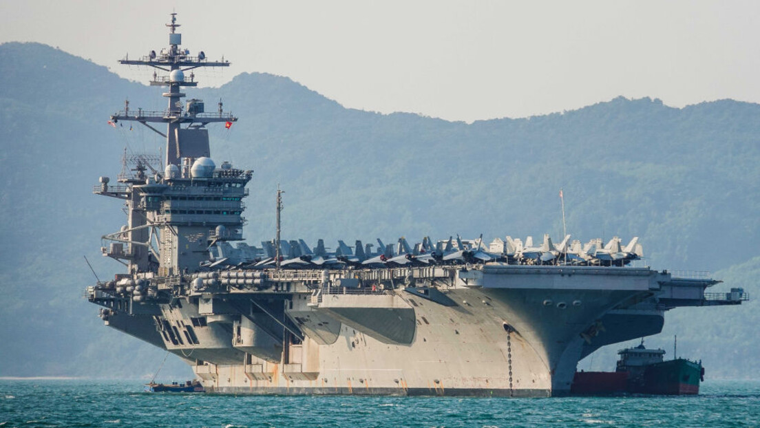 Амерички и кинески носачи авиона размештени у близини Тајвана