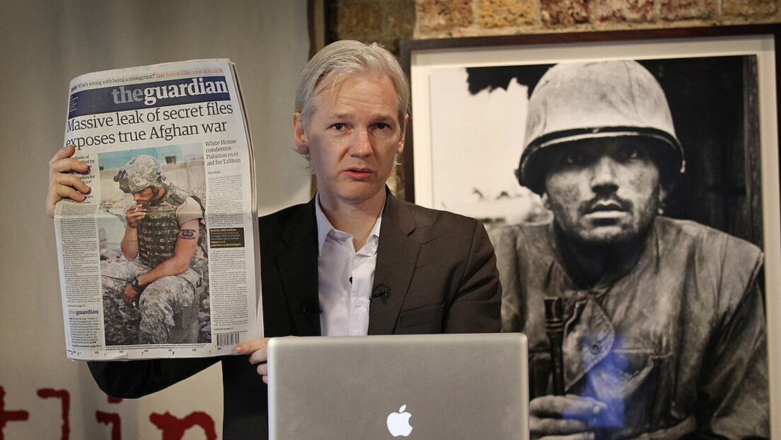 Како убија Америка: 13 година од чувеног снимка "Викиликса", а Асанж у затвору (ВИДЕО)