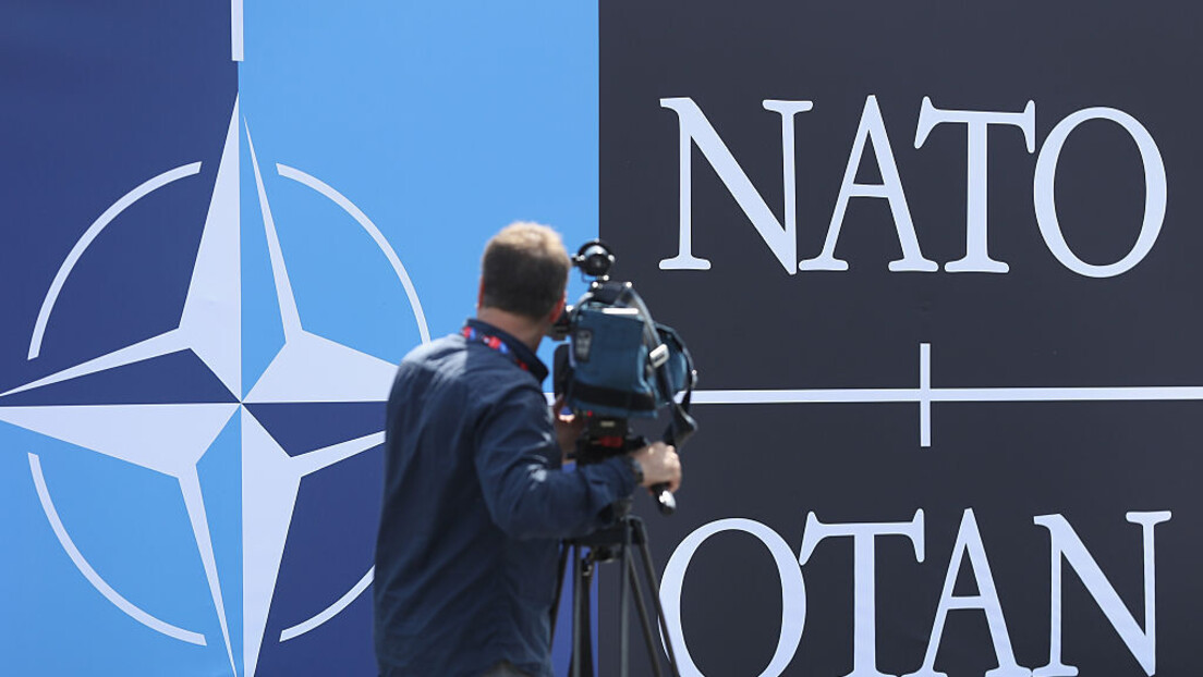 "Fajnenšel tajms": SAD, Nemačka i Mađarska protiv "mape puta" za ulazak Ukrajine u NATO