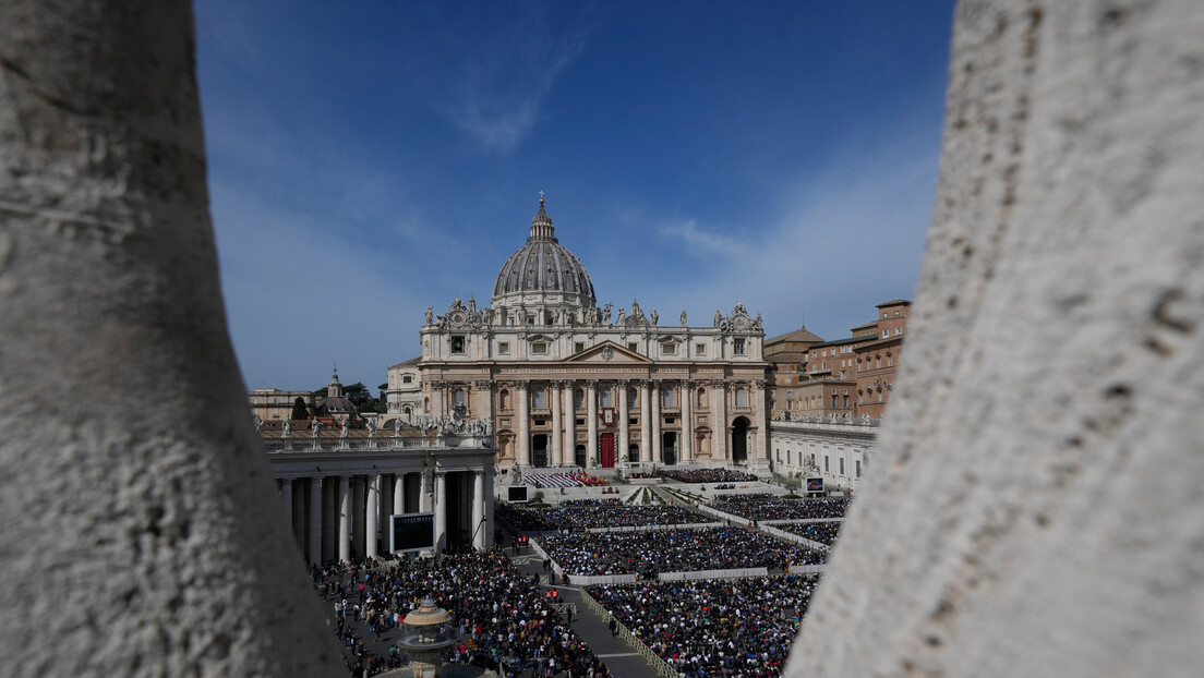 Амбасадор Ватикана: Света Столица остаје принципијелна у ставовима о КиМ