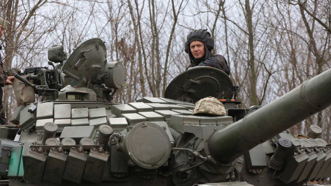"Вашингтон пост": Процурили документи откривају да би Украјинци ускоро могли да остану без муниције