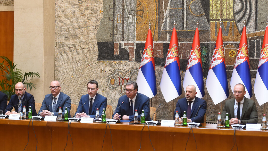 Traži se odgovor na Kurtijev teror: Vučić i članovi Vlade u Raški sa Srbima sa KiM